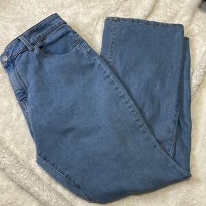 Light Colored Boot‎ Jeans